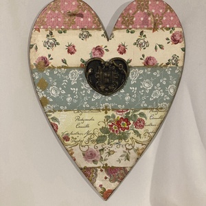 Virágos szív..., Otthon & Életmód, Dekoráció, Kép & Falikép, Táblakép, Decoupage, transzfer és szalvétatechnika, Festett tárgyak, MESKA