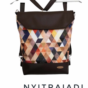 3in1 textilbőr táska, Táska & Tok, Variálható táska, Varrás, Hordható háton , vállon , oldalt , attól függően hová állítod a pántot :-)
Pánt heveder , ami állít..., MESKA