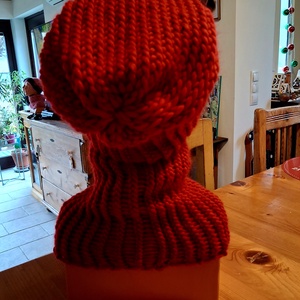 DHG Piuma Classics Passion 100% extra finom merino gyapjú fonalból kézzel készült sapka-körsál szett  - ruha & divat - sál, sapka, kendő - sapka & sál szett - Meska.hu