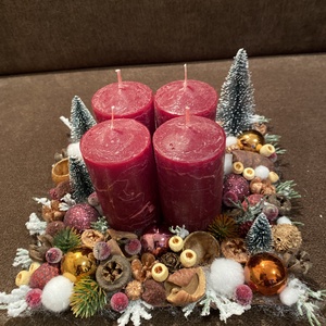 Bordó asztaldísz, Karácsony, Adventi díszek, Adventi asztaldísz, Virágkötés, MESKA