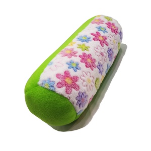 8 féle virágos hengerpárna 2 féle töltéssel - Meska.hu