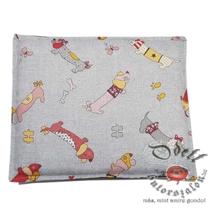 Velem tacsi A4 ülőpárna � iskolába is  - Meska.hu