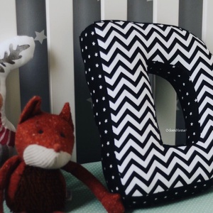 Monokróm színben D Betűpárna, fekete - fehér chevron mintával, textil betű babáknak, 30cm magas - játék & gyerek - plüssállat & játékfigura - más figura - Meska.hu Monokróm színben D Betűpárna, fekete - fehér chevron mintával, textil betű babáknak, 30cm magas - játék & gyerek - plüssállat & játékfigura - más figura - Meska.hu