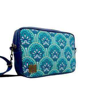 SuziartBag Sötétkék tavirózsás crossbody táska, Táska & Tok, Kézitáska & válltáska, Válltáska, , MESKA