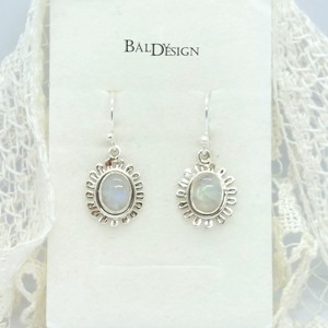 Virág mintás holdköves fülbevaló, , , MESKA