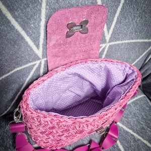 Horgolt válltáska zsinórfonalból, béléssel, bőr szerelékkel - táska & tok - kézitáska & válltáska - válltáska - Meska.hu