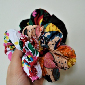 Mintás hajgumi szett - Kalocsai mintás kiegészítő - Scrunchie - Meska.hu