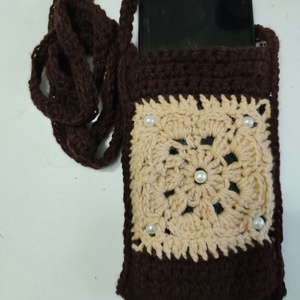Csokoládé Parfé � Strapabíró, gyöngyös nagymami-kockás mobiltok (10�15 cm) - táska & tok - pénztárca & más tok - telefontok - Meska.hu