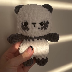 Horgolt Panda, Játék & Sport, Plüssállat & Játékfigura, Maci, Horgolás, MESKA