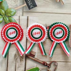 Nemzeti színű kitűző-felnőtteknek  - ékszer - kitűző és bross - Meska.hu