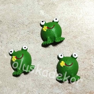  Béka, dagadt madár - tyúk, öntapadós 3,5cm  - kellékek & szerszámok - dekorációs kellékek - figurák - Meska.hu