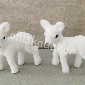 Baba őzike, fehér, karácsonyi, adventi dekorációs figura, 7cm, Kellékek & szerszámok, Dekorációs kellékek, Figurák, Virágkötés, Mindenmás, MESKA
