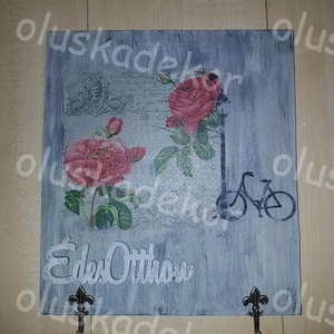 Vintage stílusú Fali akasztó 26cmx29cm, Otthon & Életmód, Bútor, Fogas, Festett tárgyak, Decoupage, transzfer és szalvétatechnika, MESKA