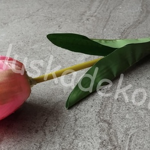 Tulipán levéllel, selyem dekorációs virág, szálas, 46cm - kellékek & szerszámok - dekorációs kellékek - egyéb kellékek - Meska.hu
