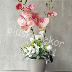 Orchidea kerámia kaspóban, Real Touch, 49cm, Otthon & Életmód, Dekoráció, Asztal és polc dekoráció, Asztaldísz, Virágkötés, MESKA
