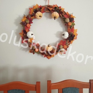 Őszi száraztermés, levél, tök, makkal díszített koszorú, ajtódísz, kopogtató, kb. 56cm - Meska.hu