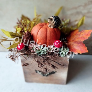 Őszi asztaldísz, dekoráció, sünivel tökkel - otthon & életmód - dekoráció - halloween - halloweeni asztaldísz - Meska.hu