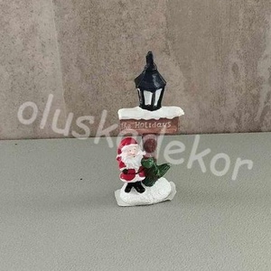 Téli falu, téli jelenet, télapó kandeláberrel - 9x4,5cm, Karácsony, Karácsonyi lakásdekoráció, Karácsonyi lakásdíszek, Virágkötés, MESKA