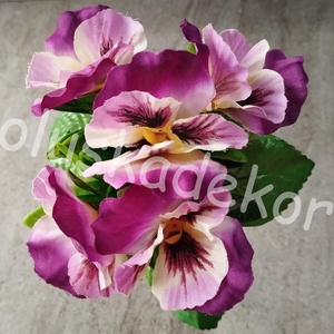 Árvácska, lila selyem dekorációs művirág, virágcsokor levelekkel, 24cm - Meska.hu