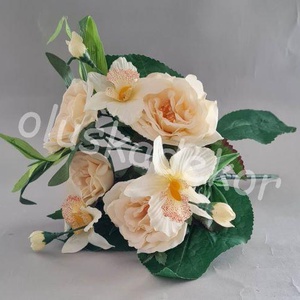 Rózsacsokor orchideával, selyem dekorációs növény, 7 virág, 31cm - kellékek & szerszámok - dekorációs kellékek - egyéb kellékek - Meska.hu