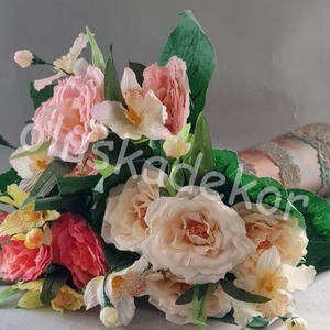 Rózsacsokor orchideával, selyem dekorációs növény, 7 virág, 31cm - Meska.hu