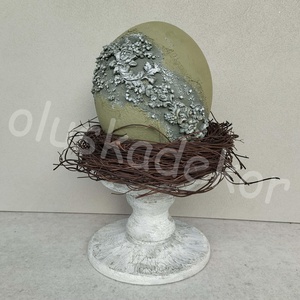 Strucctojás fészekben, húsvéti antik hatású asztali dekoráció állvánnyal - Meska.hu