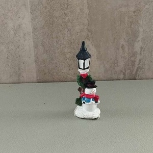 Téli falu, téli jelenet, hóember kandeláberrel - 9x4,5cm - Meska.hu