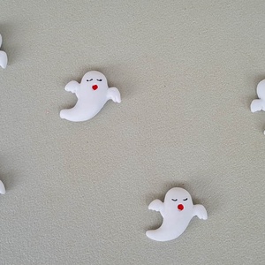 Szellem, öntapadós, halloweeni, őszi, dekorációs, figura, 3,4x3,4cm - Meska.hu