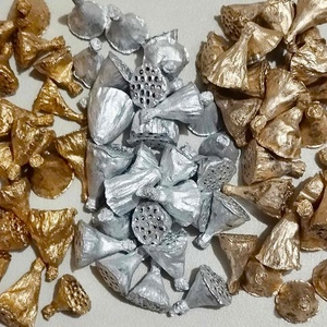 Lótusz, lotus, glitteres, dekorációs alapanyag, száraztermés pezsgő, arany, ezüst színben, 3-4cm - Meska.hu