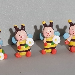 Méhecske, tavaszi, nyári poly dekorációs figura, 3,3x2,7x4,4 cm - Meska.hu