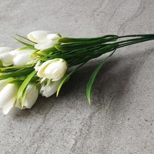 Crocus, Krókusz tavaszi, selyem dekorációs virágcsokor, 35cm - kellékek & szerszámok - dekorációs kellékek - egyéb kellékek - Meska.hu