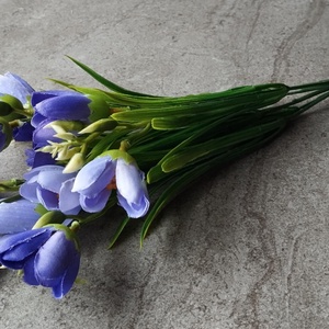 Crocus, Krókusz tavaszi, selyem dekorációs virágcsokor, 35cm - kellékek & szerszámok - dekorációs kellékek - egyéb kellékek - Meska.hu