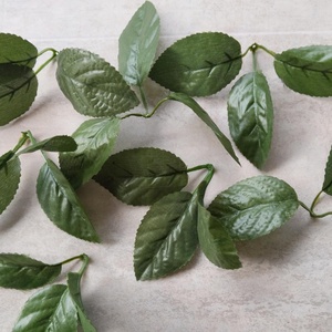 Rózsalevél, sötétzöld, selyem, hobby, kreatív, dekorációs műnövény, 3 ágú, 18cm - Meska.hu