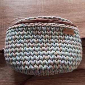 Horgolt övtáska - világos színes, Táska & Tok, Övtáska, Horgolás, MESKA