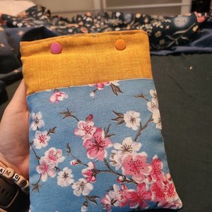 Sakura flow kindle tok - könyv & zene - könyvtok - Meska.hu