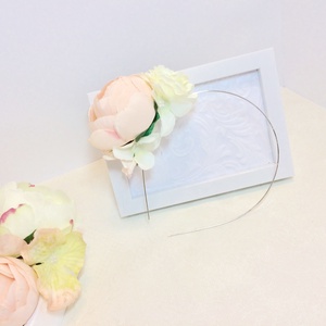 Barack színű boglárkás menyasszonyi, koszorúslány hajdísz, hajráf, tiara -  - Meska.hu