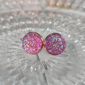 Rosegold sötét rózsaszín üveglencsés fülbevaló, Ékszer, Fülbevaló, Pötty fülbevaló, Ékszerkészítés, MESKA