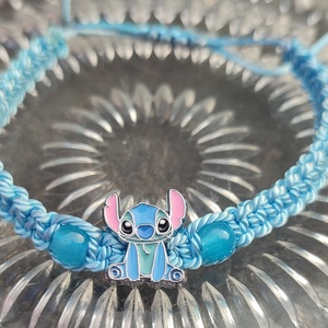 Kék Stitch makramé karkötő - Meska.hu