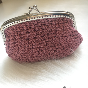 Horgolt pénztárca, neszeszer - táska & tok - neszesszer - Meska.hu