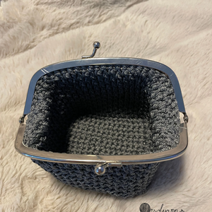 Horgolt pénztárca, neszeszer - táska & tok - neszesszer - Meska.hu