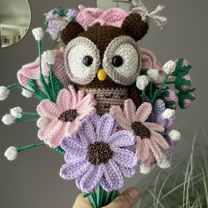 Horgolt virágcsokor ballagásra bagollyal - kézzel készült egyedi ajándék - otthon & életmód - virágdekoráció - virágok - virágcsokor - Meska.hu
