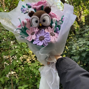 Horgolt virágcsokor ballagásra bagollyal - kézzel készült egyedi ajándék - Meska.hu