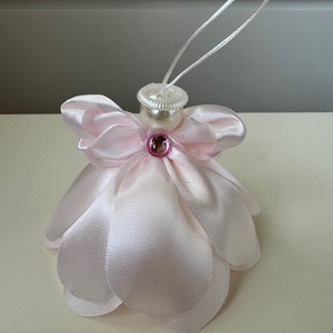 Karácsonyi angyalka rózsaszín selyemszalagból - karácsony - karácsonyi lakásdekoráció - karácsonyi lakásdíszek - Meska.hu