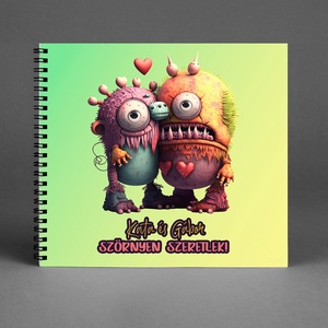 Vicces Szörnyecskés Szerelmes Fotóalbum Fénykép album / Évfordulóra / Valentin napra - 40 lap / 80 oldal - 21x19cm /3-as - otthon & életmód - papír, írószer - album & fotóalbum - Meska.hu