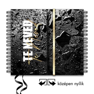 2025 Férfiaknak Fekete Vízcseppes névre szóló Borítóval / határidőnapló / produktivitásnapló + DÍSZDOBOZ +AJÁNDÉK, Otthon & Életmód, Papír, írószer, Naptár & Tervező, Fotó, grafika, rajz, illusztráció, Könyvkötés, MESKA