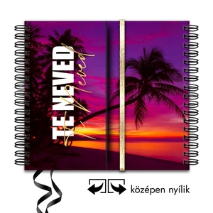 Aranyozott 2025 Határidőnapló / Produktivitásnapló Névre Szóló Borítóval + DÍSZDOBOZ + AJÁNDÉK - Sunset Beach, Otthon & Életmód, Papír, írószer, Naptár & Tervező, Fotó, grafika, rajz, illusztráció, Könyvkötés, MESKA