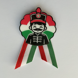 Kokárda - Magyar huszár népviseletben - Kitűző nemzeti színű szalaggal - ékszer - kitűző és bross - Meska.hu