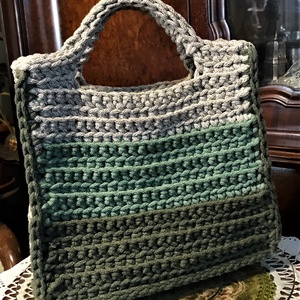 Horgolt táska, zsinórfonalból készült, közepes méret - táska & tok - kézitáska & válltáska - kézitáska - Meska.hu