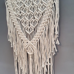 Tamara makramé falidísz 50 x 93 cm - otthon & életmód - dekoráció - fali és függő dekoráció - falra akasztható dekor - Meska.hu