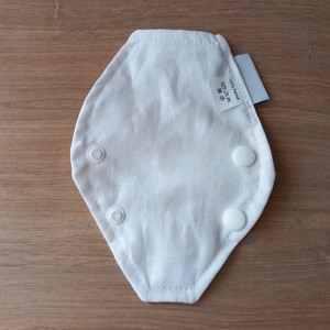 Fehér tanga mosható betét 16cm - tisztasági - szépségápolás - intim higiénia - tisztasági betét - Meska.hu